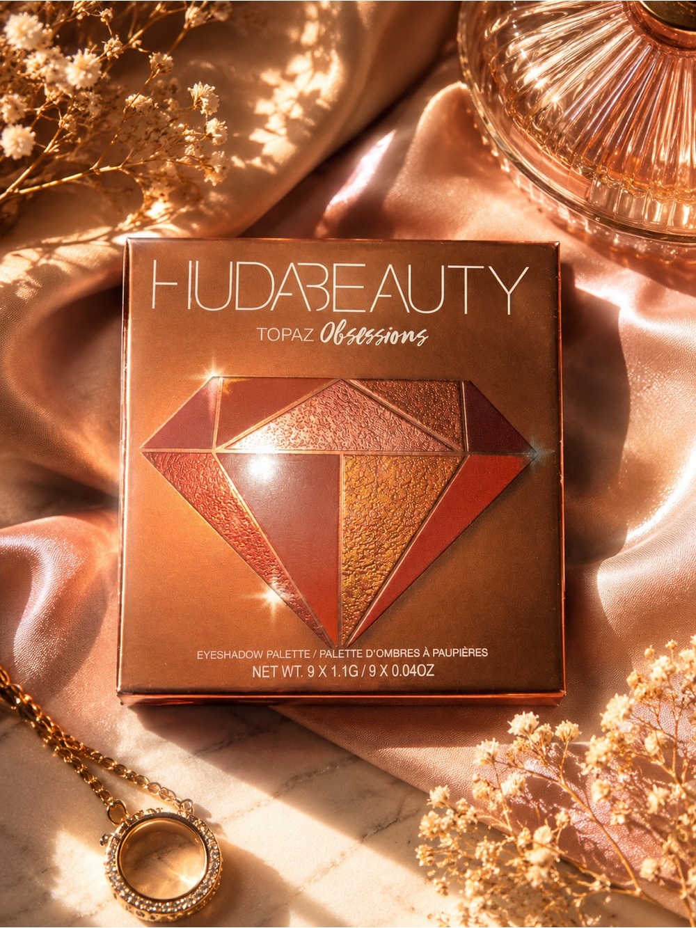 HUDA BEAUTY Topaz Obsessions Eyeshadow Palette - Copper, Bronze, Gold